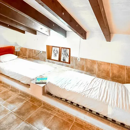 Holiday home 4 Bedroom Stunning In *