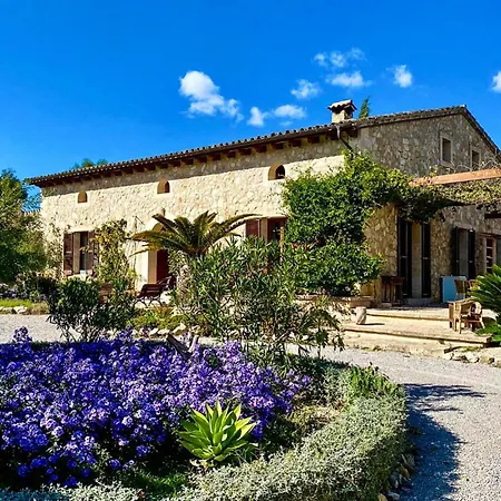 4 Bedroom Stunning In Holiday home Porreres